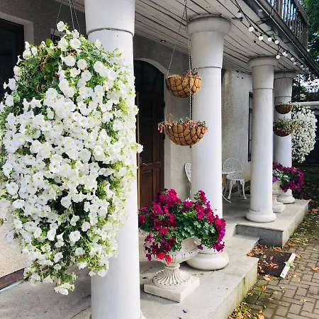Paivilla Boutique