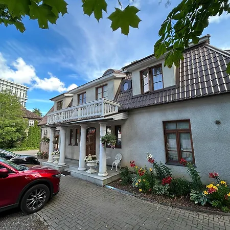 Paivilla Boutique Bed & Breakfast *