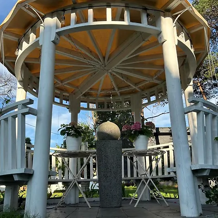 Paivilla Boutique