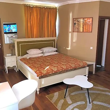 B&B Paivilla Boutique